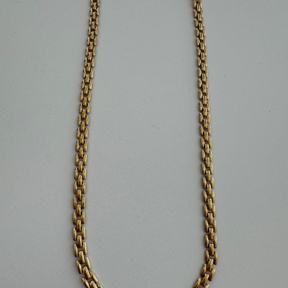 Givenchy - Picture 1 of 3